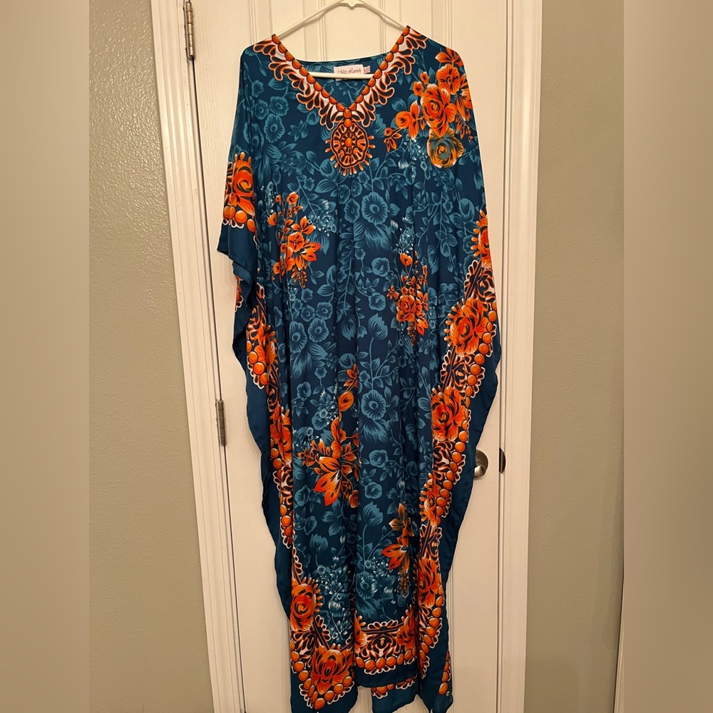 Miss Lavish, Plus Size 20-24 Kaftan